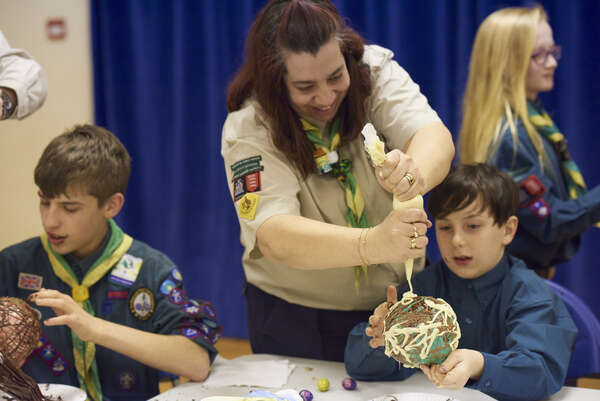 adult_support_scout_crafts_jpg
